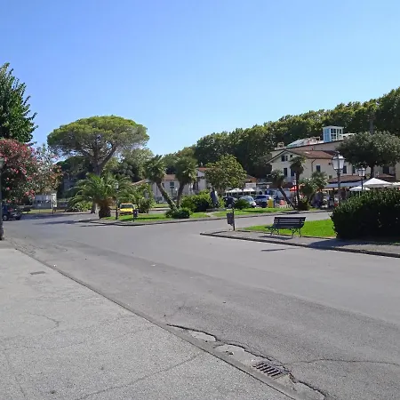 Campsite Mobile - Camping Paradiso- Including Airco -zona Gialla 016
