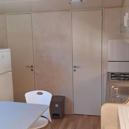 Campingplads Mobile - Camping Paradiso- Including Airco -zona Gialla 016 *