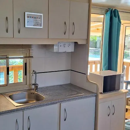 Campingplads Mobile - Camping Paradiso- Including Airco -zona Gialla 016 *